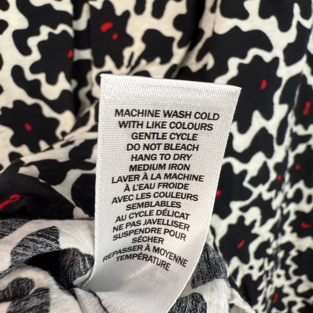 Northern Reflections long sleeve abstract, floral Black and White Floral Blouse - Picture 12 of 13